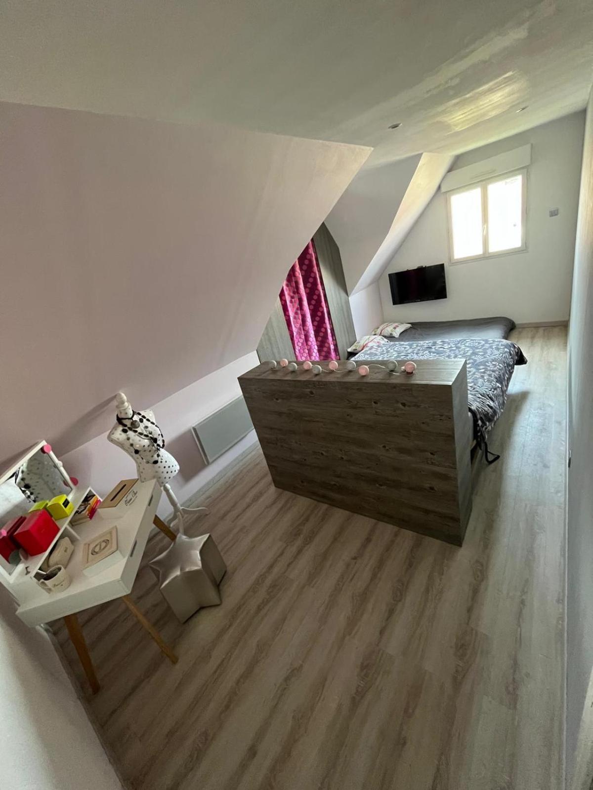 Homestay Conforts Climatisees **24 Du Mans**
